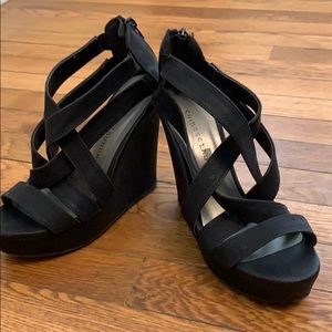 Chinese laundry wedges